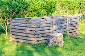 Auch aus strohballen, draht oder steinen lassen sich komposter bauen. Komposter Selber Bauen 7 Ideen Mit Anleitung Und Tipps