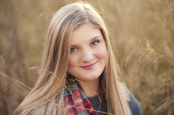 Mandy Lawrence's Instagram, Twitter & Facebook