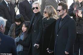 Different destinations (4 min 11 s) don't bring me down (3 min 15 s) fan club: David Hallyday Who Renounced His Father S Heritage Thanked God The Family Dispute Was Finally Over Daily Mail Online