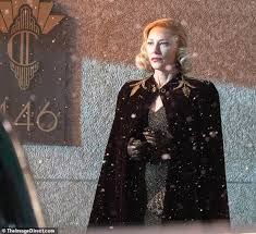 03/12/2021 (us) dramma, mistero, thriller. Cate Blanchett And Rooney Mara Are Seen In Gorgeous Period Costumes On The Set Of Nightmare Alley Daily Mail Online