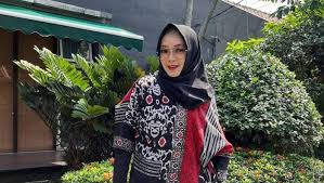 Kasino meninggal dunia pada usia 47 tahun pada tanggal 16 desember 1997 di rumah sakit dr. Artis Rina Gunawan Meninggal Dunia Baladena Id