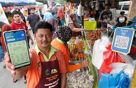 Banyak tempat makan baik mahal dan murah harganya. Cashless Shopping At More Pasar Tani Soon The Star