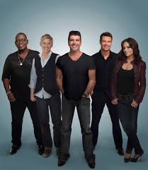 Simon phillip cowell (/ ˈ k aʊ əl /; American Idol Thinks Young And Edgy In Ninth Season Can Tv S No 1 Show Stay On Top Access Online