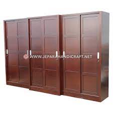Mengapa mesti di jepara, karena jepara adalah pusat produksi mebel dengan kwalitas terakui, dengan banyaknya produsen mebel tentu mendorong kami untuk selalu memproduksi furniture berkualitas. Jual Lemari Pakaian Jati Minimalis 6 Pintu Sliding Jepara