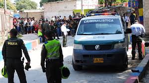 Se trata de jhonny martínez, taxista en barranquilla, quien montó pesebre, decoraciones y luces navideñas en su carro para alegrar a sus pasajeros. Alerta Por Supuesto Toque De Queda En Barranquilla Y Soledad El Heraldo