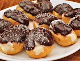 How To Make Chocolate Eclairs Like A French Pastry Chef Recipe Desserts Chocolate Eclair Chocolate Eclair Recipe
