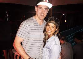 Hockey star jimmy hayes died suddenly on monday, and his wife shared a post about having more kids just one day before. Poogwx537icnjm