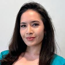 Annie Gustafson's Instagram, Twitter & Facebook