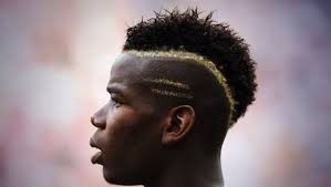 Paul pogba ha dato anche un messaggio divertito sul suo futuro. Pogba Cambia Look Ecco La Top 10 Delle Acconciature Piu Eccentriche Del Bianconero 90min