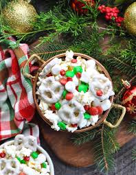 Turns out it all comes down to soluble fiber. Easy 5 Ingredient Christmas Snack Mix The Seasoned Mom