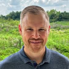 Seeking strategic Executive Assistant for Envoy Media Group