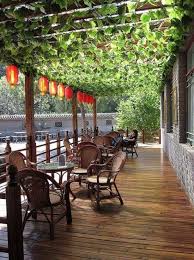 45 Pretty Outdoor Restaurant Patio Design Ideas For Fantastic Dinner In 2020 Outdoor Restaurant Patio Restaurant Patio Outdoor Restaurant