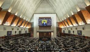 Pembahagian tempoh / 5 penggal setiap penggal 1 tahun iii. Lapor Langsung Hari Pertama Sidang Mesyuarat Khas Parlimen Menutup Tirai Astro Awani