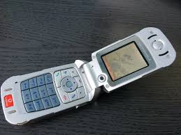 TELEFON DE COLECTIE MOTOROLA V980 CU ...