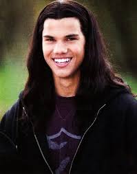 Okay I'm here to raise an argument for Jacob because I've always been a  werewolf fan. After he has his TrAnFoRmAtIoN his behavior, especially near  the end of Bella's human life, IS