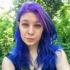 What is a normal daily carb intake for a low carb diet?