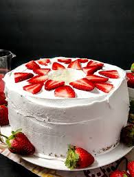 Angel Food Cake With Strawberries And Strawberry Sauce On The Go Bites Recipe Angel Food Cake Angel Food Cake Recipes
