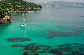 Pentru a ajunge in statiunile din skopelos trebuie sa aterizezi in skiathos si apoi sa urci pe feribot. Top 7 Cele Mai Frumoase Insule Din Grecia Mini Ghid Pentru Fiecare