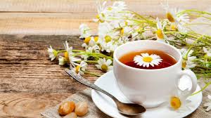Cách làm trà hoa cúc chuẩn vị nhâm nhi vào mỗi sáng • Hello Bacsi