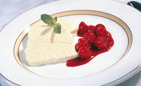 Vanille Parfait Mit Marinierten Beeren Rezept Rezept Parfait Dessert Ideen Lebensmittel Essen