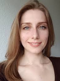 Natalie Walter's Instagram, Twitter & Facebook