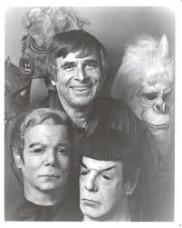 In the years since the mask's debut, it has become so iconic as myers that it's hard to see the resemblance to shatner, but with wallace walking audiences for years fans have asked tommy lee wallace for the details of exactly how he converted the william shatner mask into the shape. A Very Brief History Of A Very Famous Mask She Blogged By Night