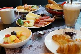 Willkommen im holiday inn hotel berlin city east! Holiday Inn Fruhstuck Regionales Fruhstuck Fur 18 Biancas Blog