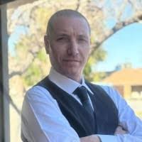 Greg Giles's Instagram, Twitter & Facebook