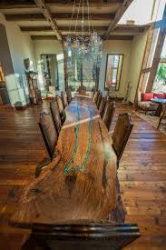 les meubles en bois brut sont une jolie touche nature pour l interieur archzine fr meuble bois brut bois brut mobilier de salon