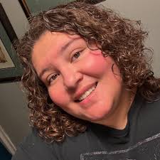 Todo el delicioso sabor de los Mini Pingüinos® Marinela® listo para  compartir. 🎂 ¿A quién vas a invitar a esta gran celebración de sabor?  Etiquétalos en esta publicación. 🥳💙