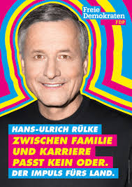 Schießsport ist freiheit stand darauf, abgebildet ist der hamburger kandidat der partei, roland rehmet. Landtagswahl Baden Wurttemberg 2021 Fdp Plakat Design Tagebuch
