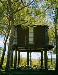 Tree House In Tuscany Italy Designed By Riccardo Barthel