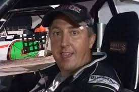 Kenny Pike's Instagram, Twitter & Facebook