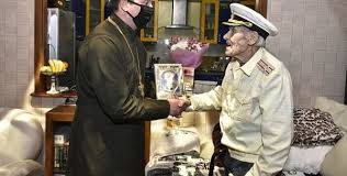 Героїчно проявив себе у визволенні міста сейсин, за що був. Veteran Ivan Zaluzhnij Kapelan Pcu I Nacgvardijci Privitali Veterana Ivana Zaluzhnogo Zi 102 Richchyam Fotoreportazh Foto Mobilna Versiya Cenzor Net