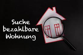 Wir bieten dir zahlreiche services, produkte und werkzeuge, die dich bei der suche nach der idealen mietwohnung untersützen. House Made Of Paper With Suche Bezahlbare Wohnung Text Creative Commons Bilder