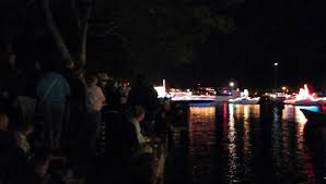 A great way to promote unique balloons! Christmas Boat Parade