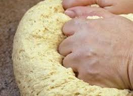 Bisquick Pizza Dough Recipe Quick And Easy Pizza Crust Bisquick Pizza Crust Easy Pizza Crust Bisquick Recipes Pizza Recipes Homemade