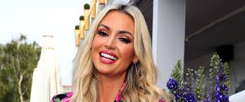 Bald werden peter und sarafina wollny eltern werden. Sarafina Wollny Schwanger Mit Zwillingen Und Sehr Stolz Auf Ihren Korper