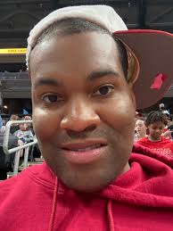 De van (@hoosierdevan)