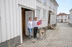 Embassies and consulates of norway. Guided Tour Of The Ibsen Museum Guided Tours Grimstad Norway