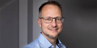 Prof. Dr. Zhen Ru Dai