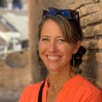 Jennifer Danker's Instagram, Twitter & Facebook