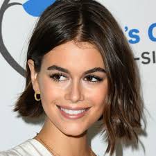 Di certo sarà un autunno caratterizzato da haircut medi con scalature che danno volume . Tagli Capelli 2020 Le Tendenze Della Primavera Estate