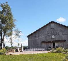 26 Beautiful Barn Wedding Venues In Kansas City Barn Wedding Venue Wedding Venues Barn Wedding