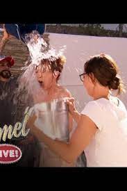 Kathy Griffin's NUDE ALS Ice Bucket Challenge | Žmonės.lt