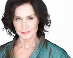 Mary Goggin (Mary Goggin)