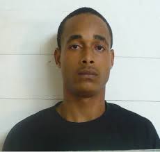 Super cop stops robbery