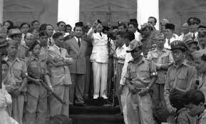 Dari kedua sistem tersebut, tentu ada beberapa hal yang mempengaruhi kehidupan politik dan ekonomi indonesia. Demokrasi Terpimpin Pengertian Tujuan Ciri Dan Dampak