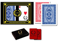 Kem cards are considered the best in the industry, a standard in casinos and tournaments everywhere. The 5 Best Playing Cards Of 2021