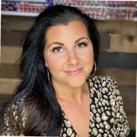 Tami Derose's Instagram, Twitter & Facebook